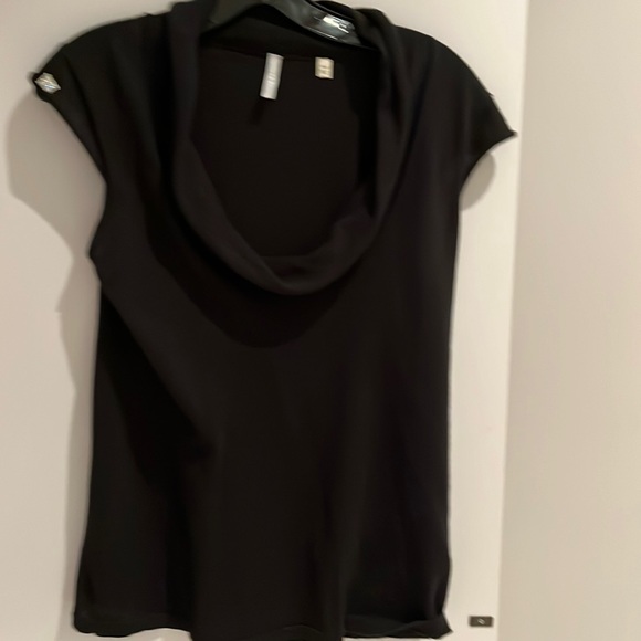 Isli women’s M tee - Picture 1 of 6